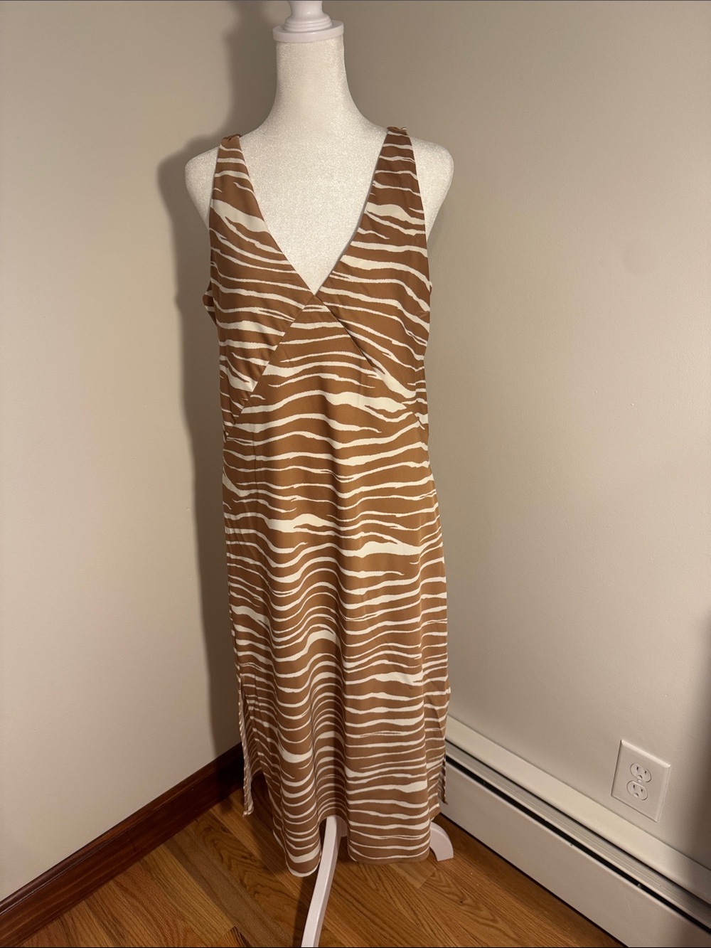V‑Neck Sleeveless Zebra Stripe Midi Dress in Brown and Cream